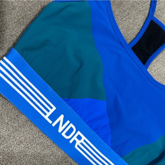 LNDR Beach Run Bra - Picture 5 of 6